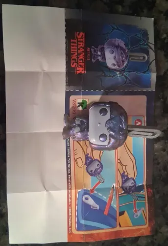 Kinder Joy stranger things edição limitada dustin mundo invertido