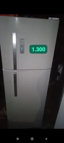 Geladeira Flo fri Eletrolux