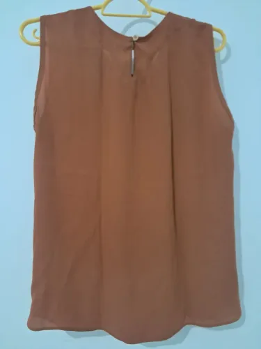 Camiseta cor marrom t.M