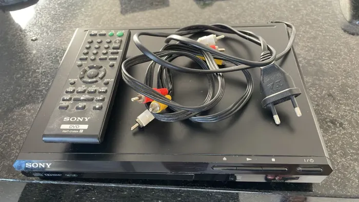DVD PLAYER SONY DVP SR370