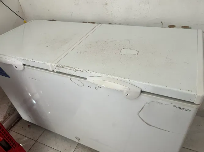 Freezer em ótimo estado de uso ,única dona 
