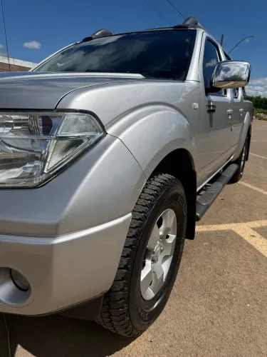 Nissan Frontier LE CD 4X4 2.5 TB Diesel Aut. 2010