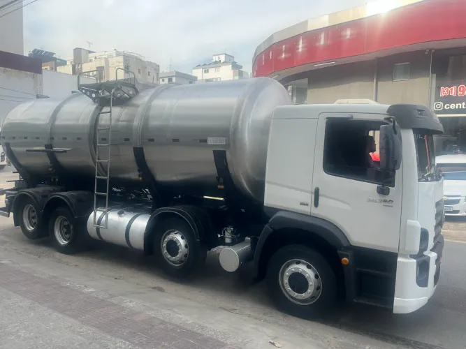 24280 bitruck ano 18 Tanque inox de 25.000l 