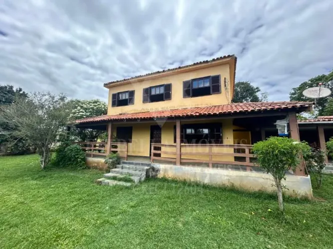 Sítio para Venda em Saquarema, Retiro, 3 dormitórios, 1 suíte, 3 banheiros, 4 vagas