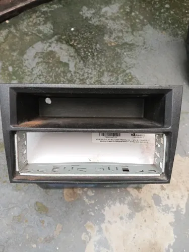 Porta treco,console rádio corsa Montana 