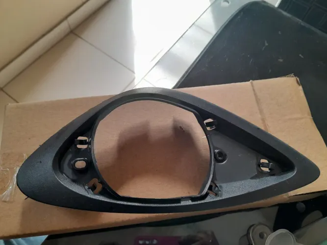 Moldura do Farol de Milha Nissan March 2015 a 2020 Original Lado Esquerdo