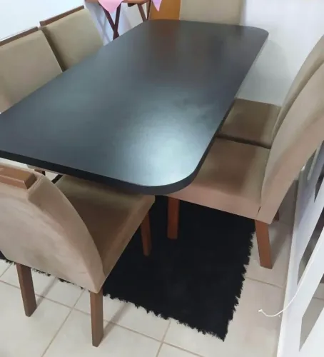 Vendo mesa de 6 cadeiras
