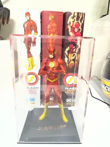 Flash Kotobukiya + Trilogia Omnibus Geoff Johns + Acrílico Flash