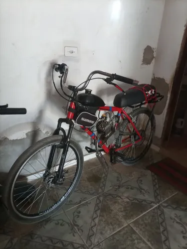 Motorizada 80 cc só anda e rodar
