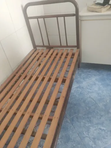 Cama solteiro e colchão
