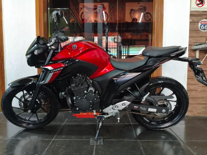 YAMAHA FAZER FZ 250 ANO 2024 NOVA