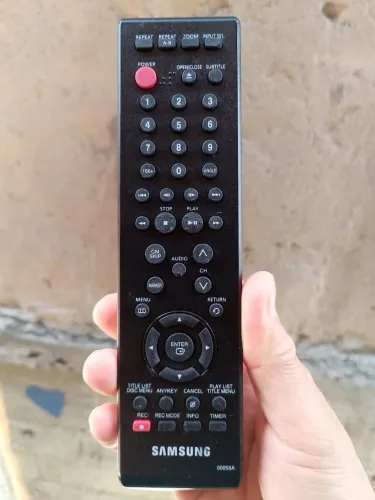 Controle remoto original gravador DVD Samsung 00055A/usado