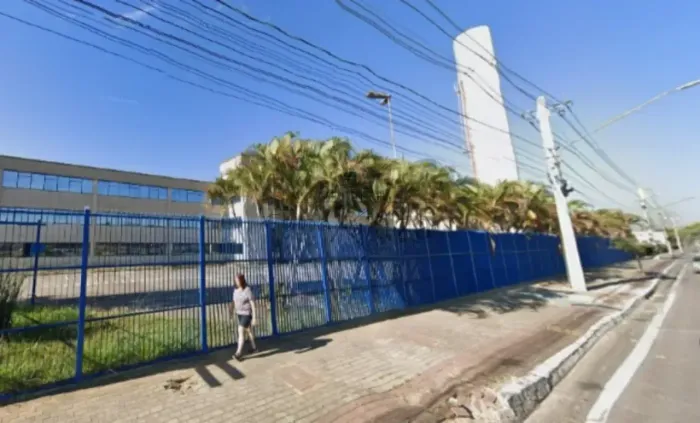 Imóvel para aluguel possui 21000 metros quadrados em Parque Industrial - São José dos Camp