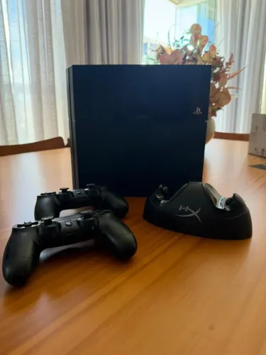 Playstation 4 Fat 500gb com 2 Controles Originais