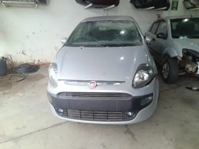 Sucata Fiat Punto Sporting 1.8 2012/2013