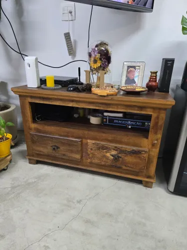 Rack de madeira rústica