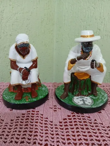 Imagens em Gesso Casal de Pretos Velhos
