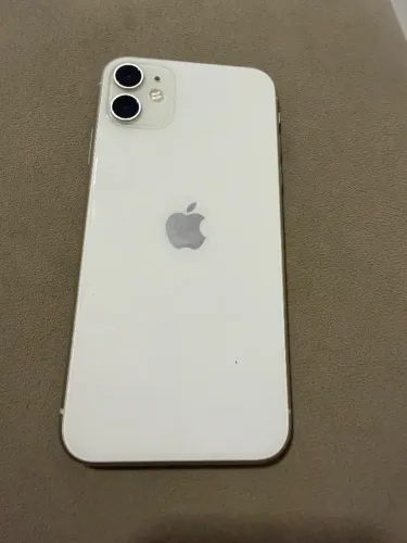 Vendo iPhone 11 usado