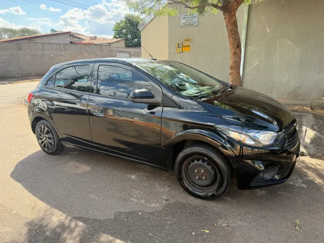 Chevrolet Onix Hatch LT 1.0 8V Flex Mec. 4P 2017