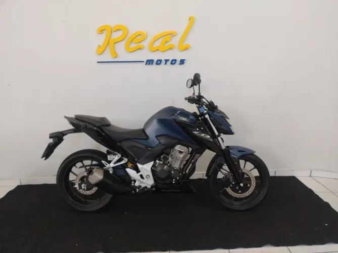 Honda CB 300F Twister Flex