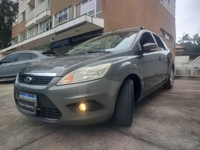 Ford Focus 1.6 S/se/se Plus Flex 8v/16v 5P 2013