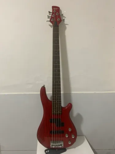 CONTRA BAIXO CONDOR 5 CORDAS VERMELHO MÁRMORE.
