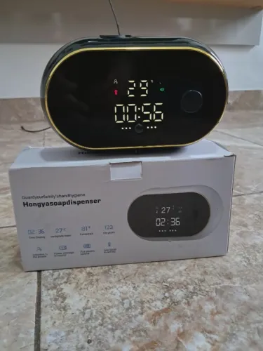 Relógio digital com dispenser de álcool em gel