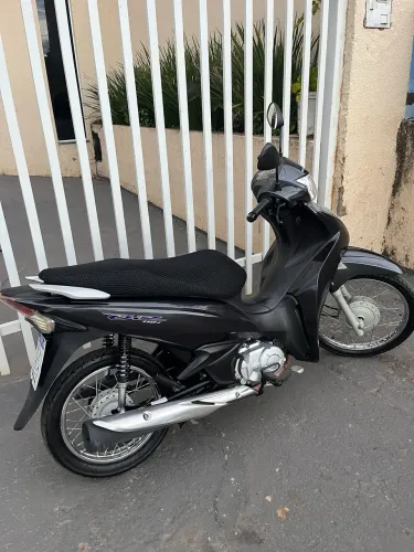 Honda Biz 110i 2021 - Econômica, prática e muito conservada!