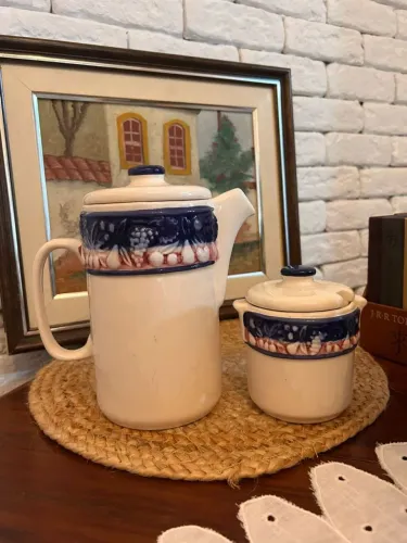 Conjunto de Bule e Açucareiro Cerâmica Scalla Brazil - Frutas em Relevo