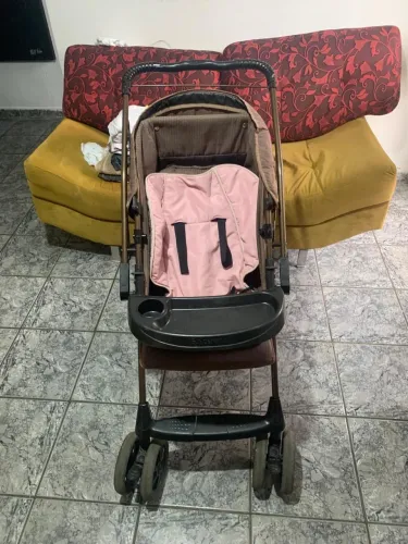 Carrinho de bebê a venda