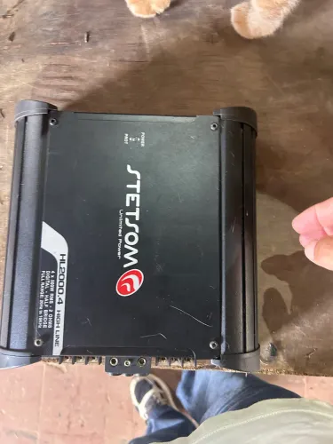 Vendo essa stetsom 2000 4 canais