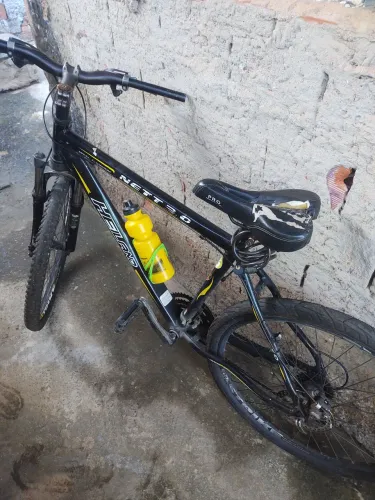 Vendo bicicleta adulto barata pois tem q dar uns reparos chimano ZAP *
