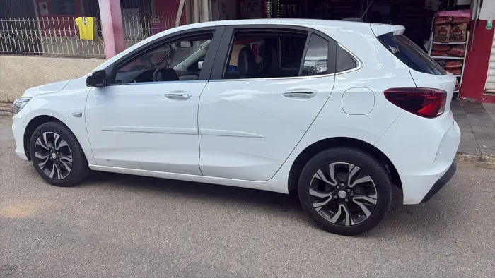 Chevrolet Onix Hatch Premier 1.0 12V TB Flex Aut. 4P 2023