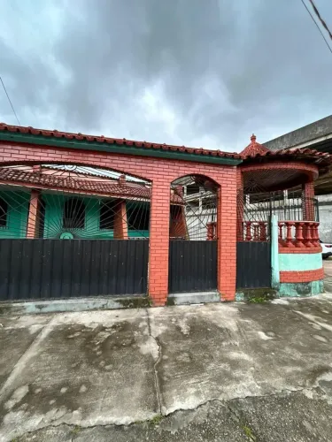 Casa ampla com perfil comercial para locação em Mosqueiro