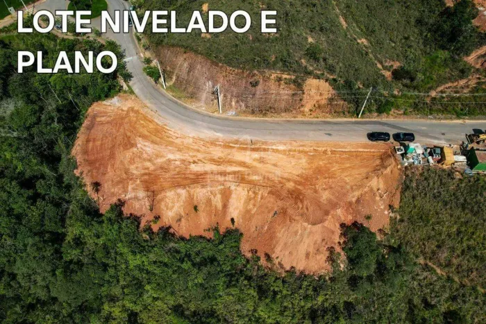 Lote para venda no Condomínio Vila Del Rey
