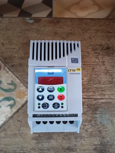 Inversor de frequência Weg CFW080040T3848PSZ - 2cv 380v/480v 