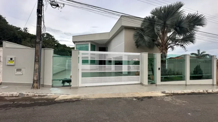 MANSÃO DE ALTO PADRÃO À VENDA EM VICENTE PIRES