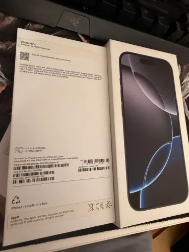 iPhone 16 pro 128gb