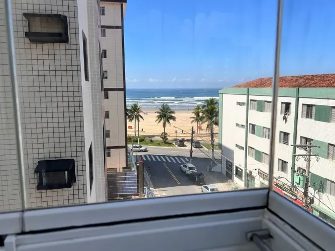 Apartamento à venda em Praia Grande-SP, bairro Ocian: 2 dormitórios, 1 suíte, 2 salas, 2 v