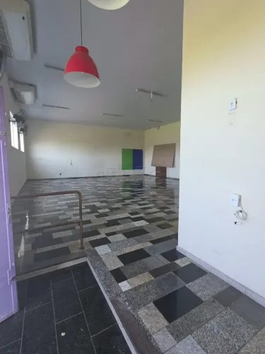 Salão Comercial próximo à Av. Comendador José da Silva Martha! Venda e Locação