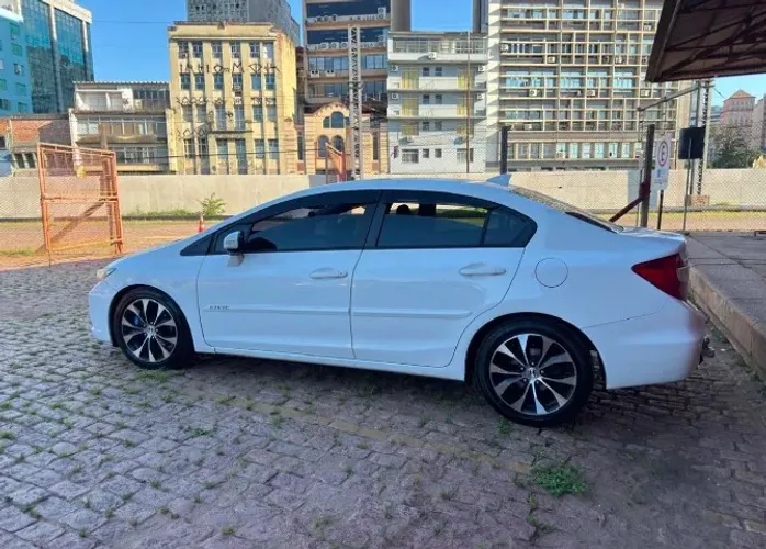 Honda Civic Sedan LXR 2.0 Flexone 16V Aut. 4P 2015