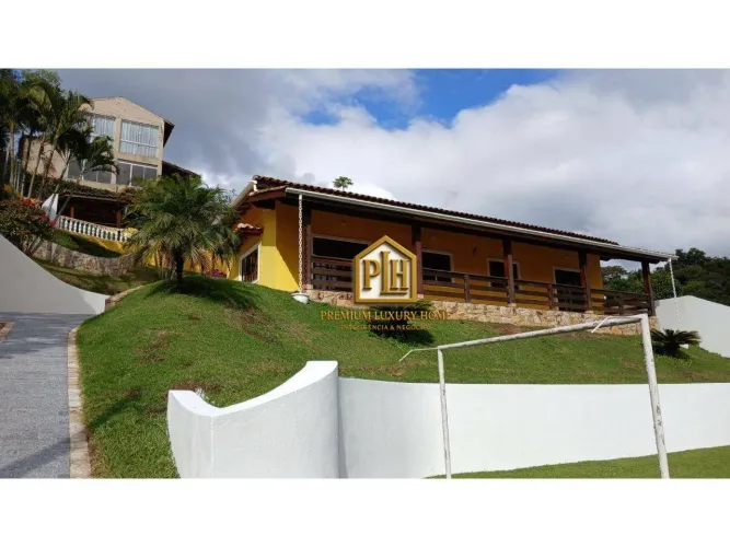 Casa com 3 dormitórios para alugar, 183 m² por R$ 8.848,84 - Vila Petrópolis - Atibaia/SP