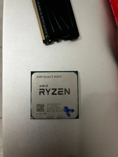 RYZEN 5 5600G C/ COOLER BOX DA AMD