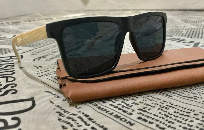 LINDO ÓCULOS MASCULINO AMADEIRADO (NOVO)