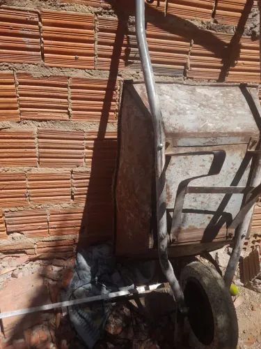 Carrinho de mão 