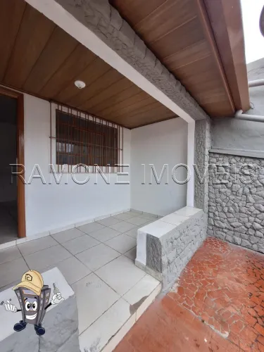 Casa com 2 dormitórios em Osasco.