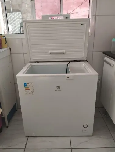 FREEZER HORIZONTAL 199 L SEMI-NOVO 