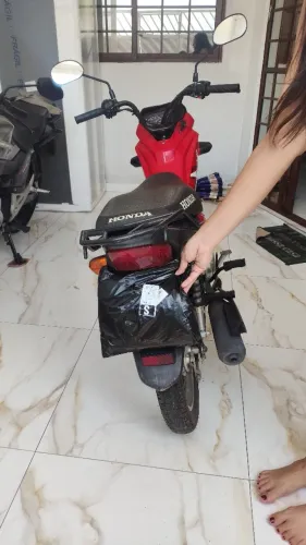 Honda Pop 110i ES 2025 Vermelha - Única Dona (Emplacada 2026)