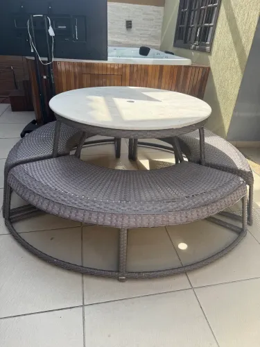 CONJUNTO DE MESA COM ASSENTOS - FIBRA SINTÉTICA