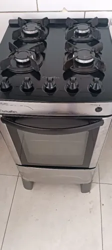 Fogão semi novo Esmatec